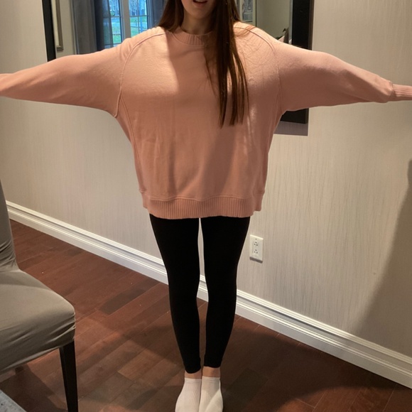Aerie pink oversized crew neck size small in colour pink - Picture 3 of 12